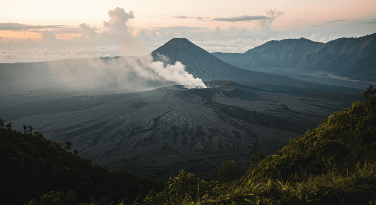 5 Unbelievably Bold Journeys Through Indonesia’s Lava Fields That Even Locals Fear to Attempt